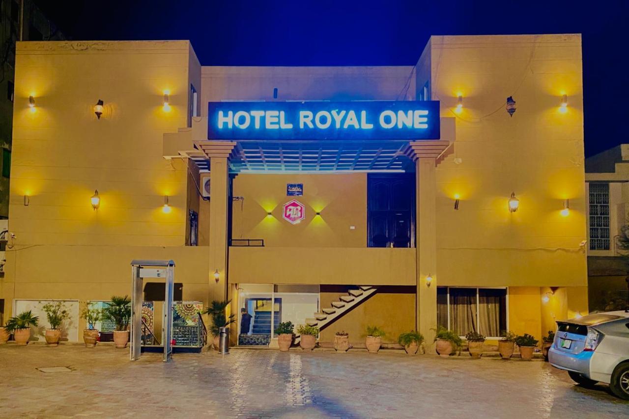 Hotel Royal One ムルターン エクステリア 写真
